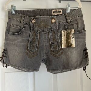 Women’s shorts Size 38 AUS